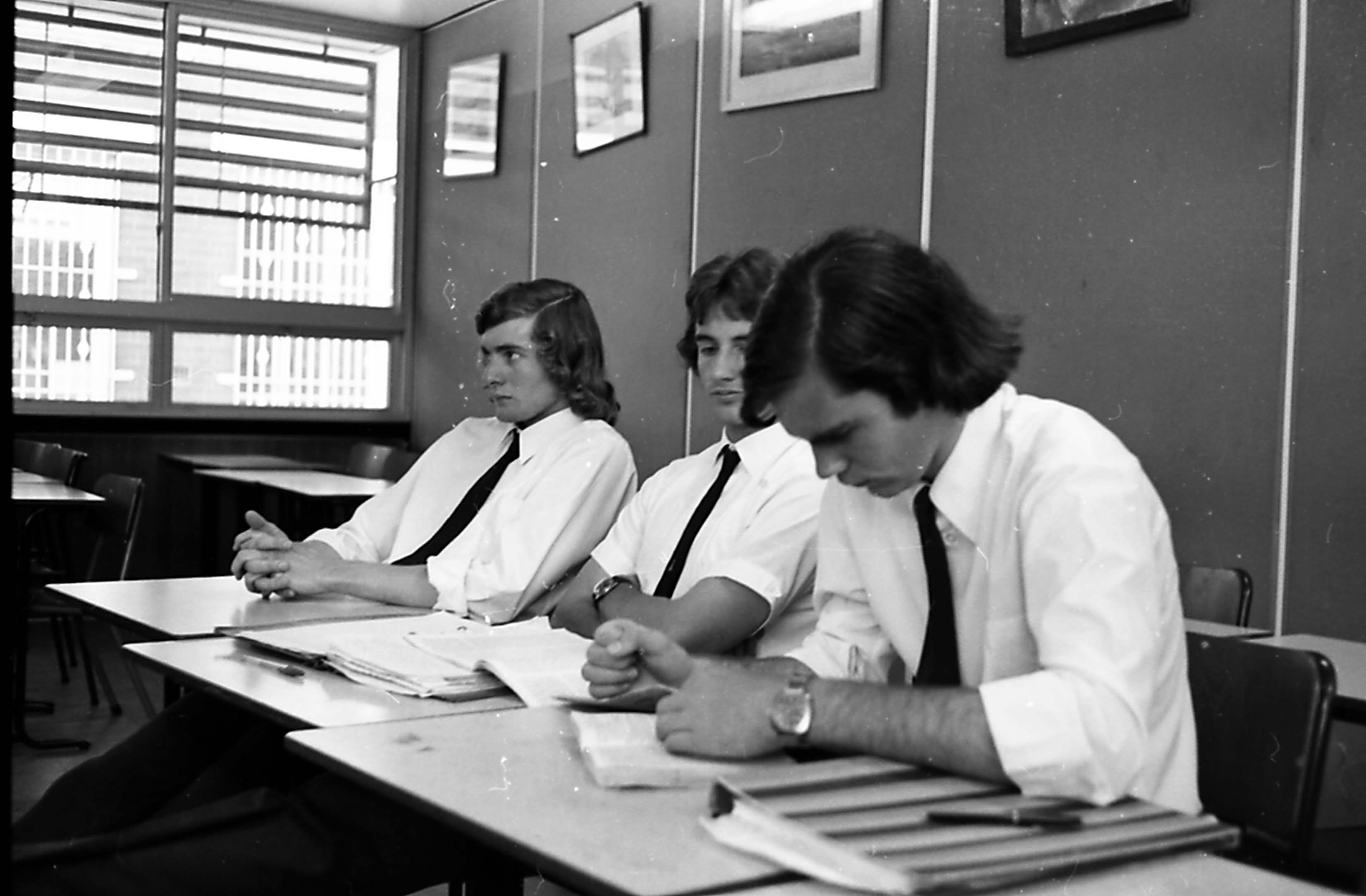 Richard Hayward, Ross Pearson and Ian  Alexander - attentive in class